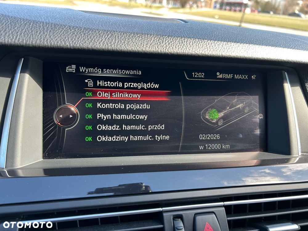 BMW Seria 5 520d - 29