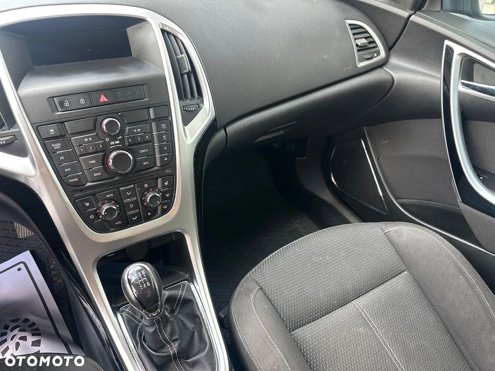 Opel Astra 1.4 Turbo Cosmo - 13