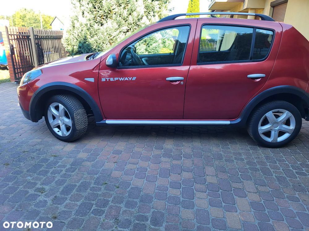 Dacia Sandero Stepway 1.6 - 7
