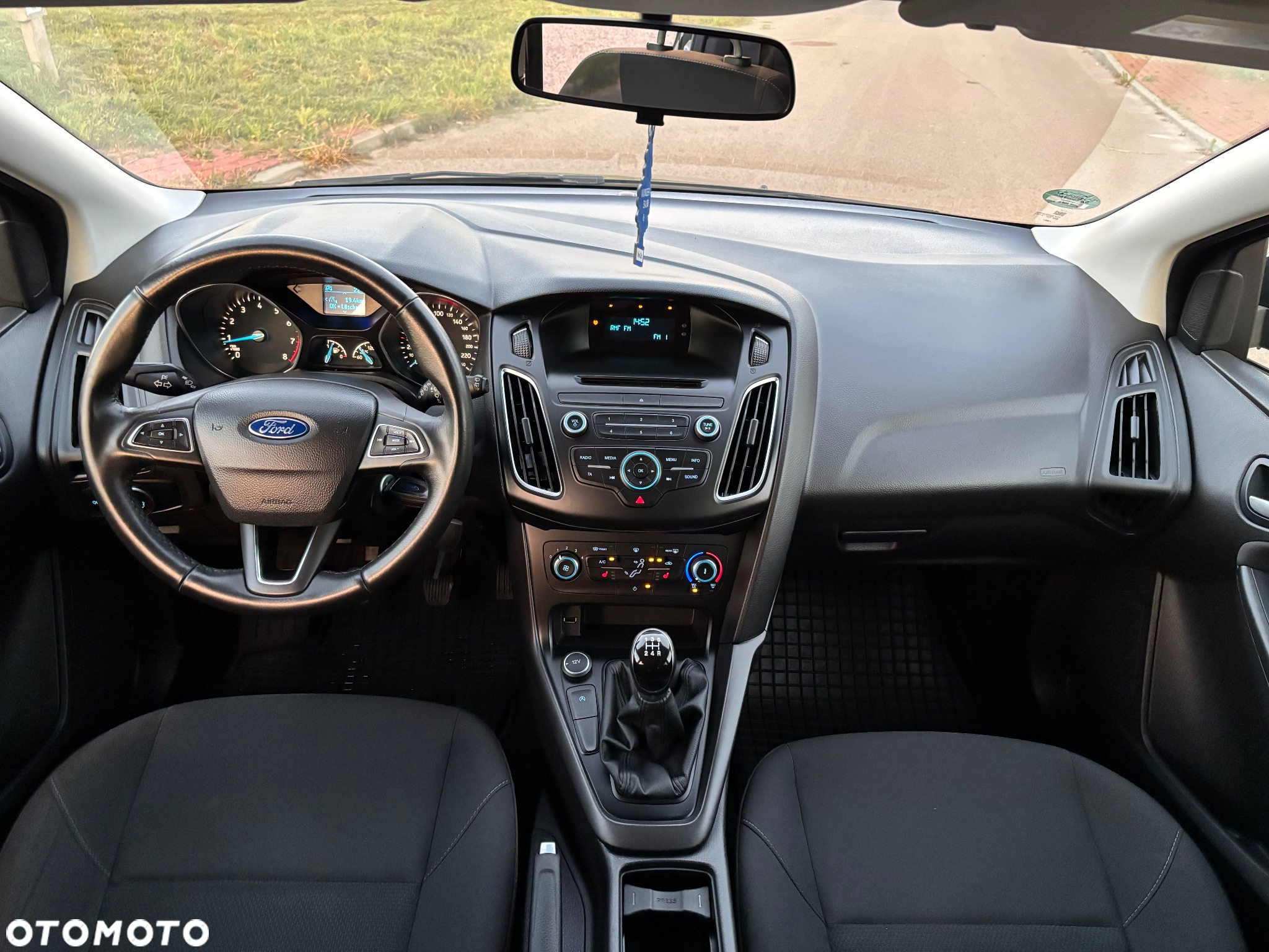 Ford Focus - 11
