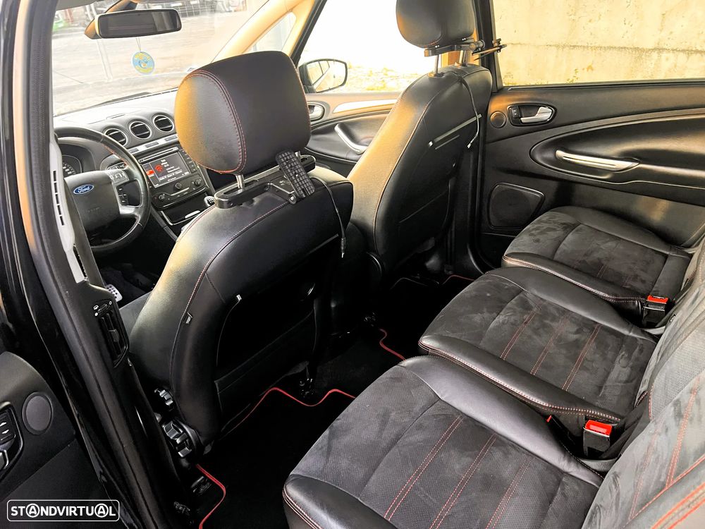 Ford S-Max 2.2 TDCi DPF Titanium X - 13