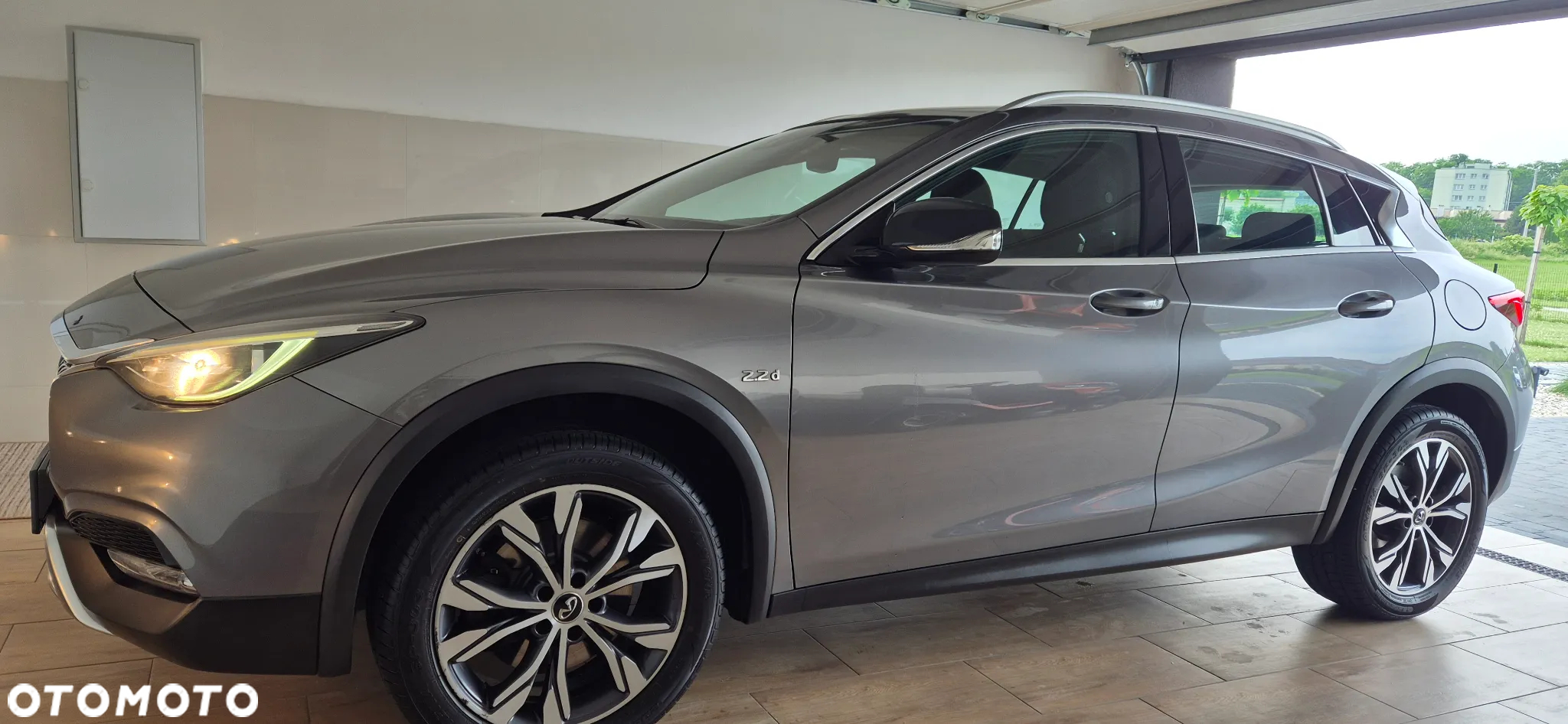 Infiniti QX30 2.2d Luxe AWD 7DCT - 8