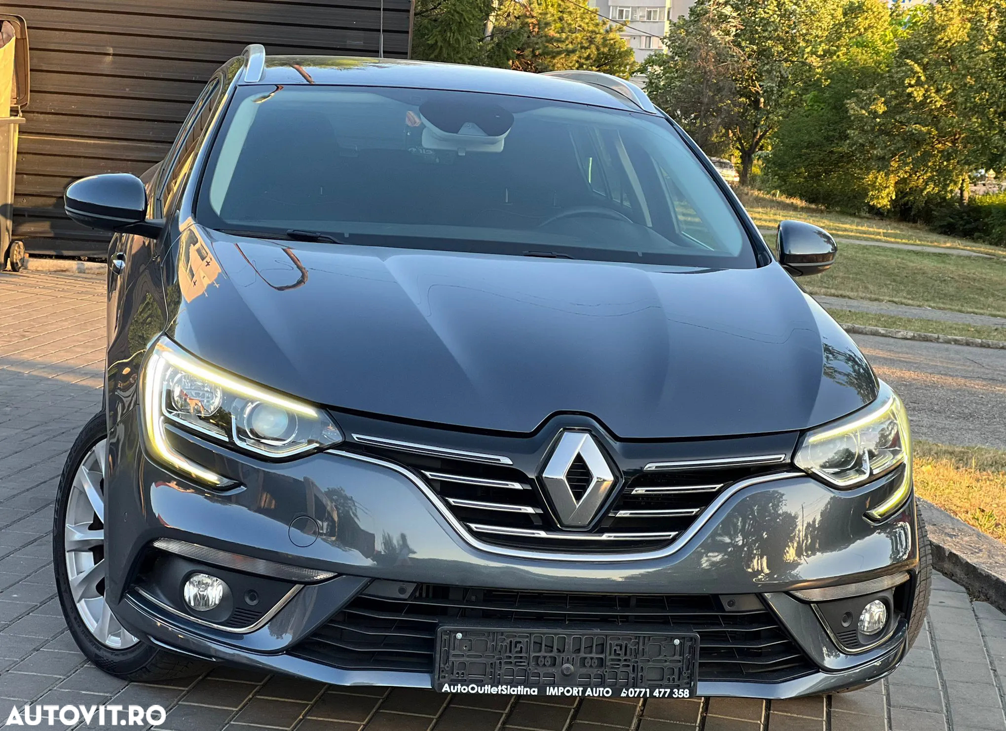Renault Megane TCe GPF Intens - 9