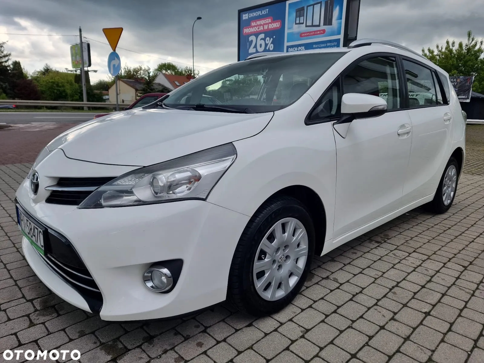 Toyota Verso 2.0 D-4D Premium - 3