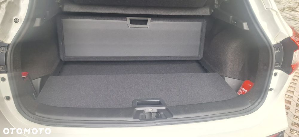 Nissan Qashqai 1.3 DIG-T N-Connecta - 18