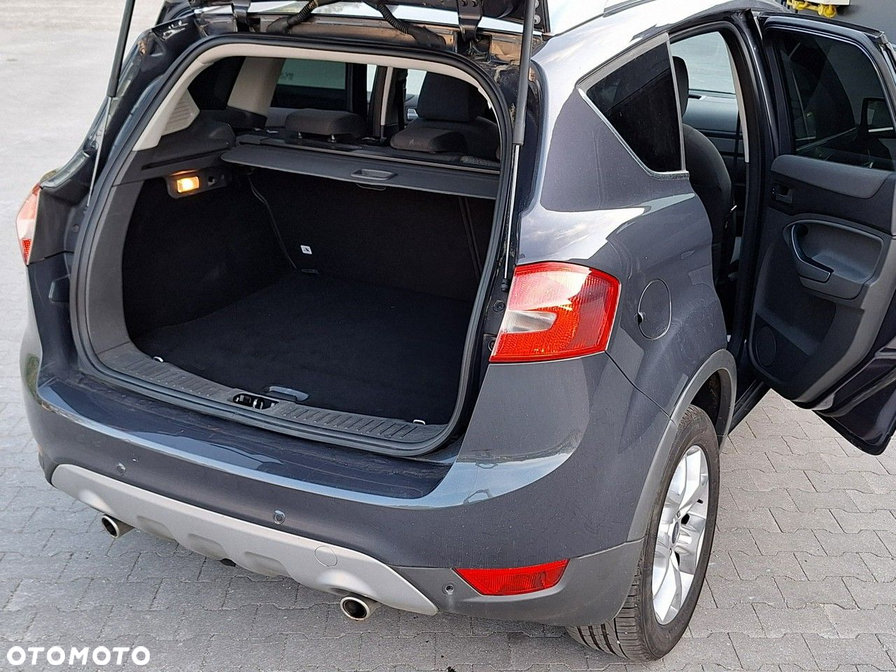 Ford Kuga - 13