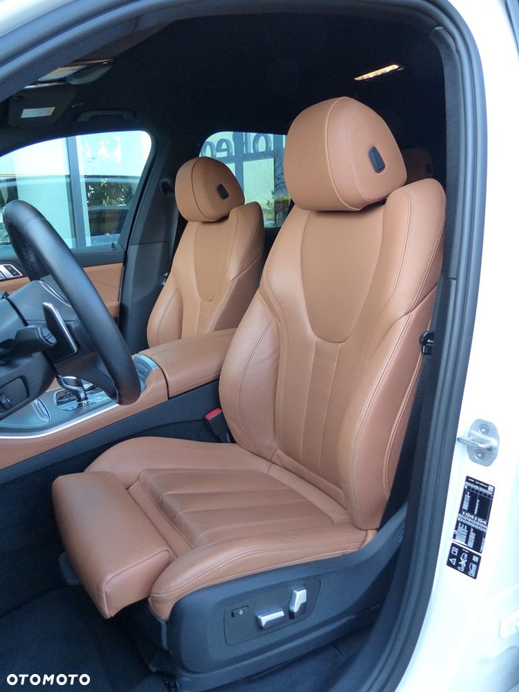 BMW X5 xDrive40d mHEV - 16