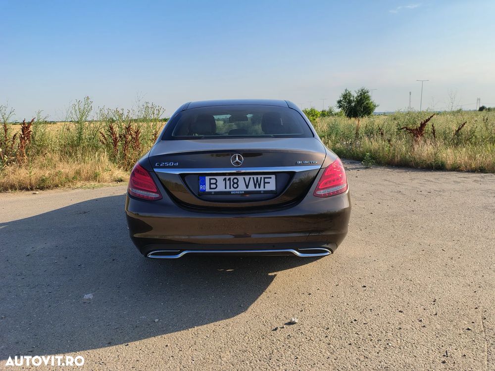 Mercedes-Benz C 250 (BlueTEC) d 4Matic 7G-TRONIC Exclusive - 4