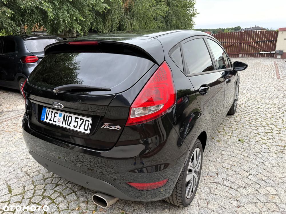 Ford Fiesta 1.25 Champions Edition - 9