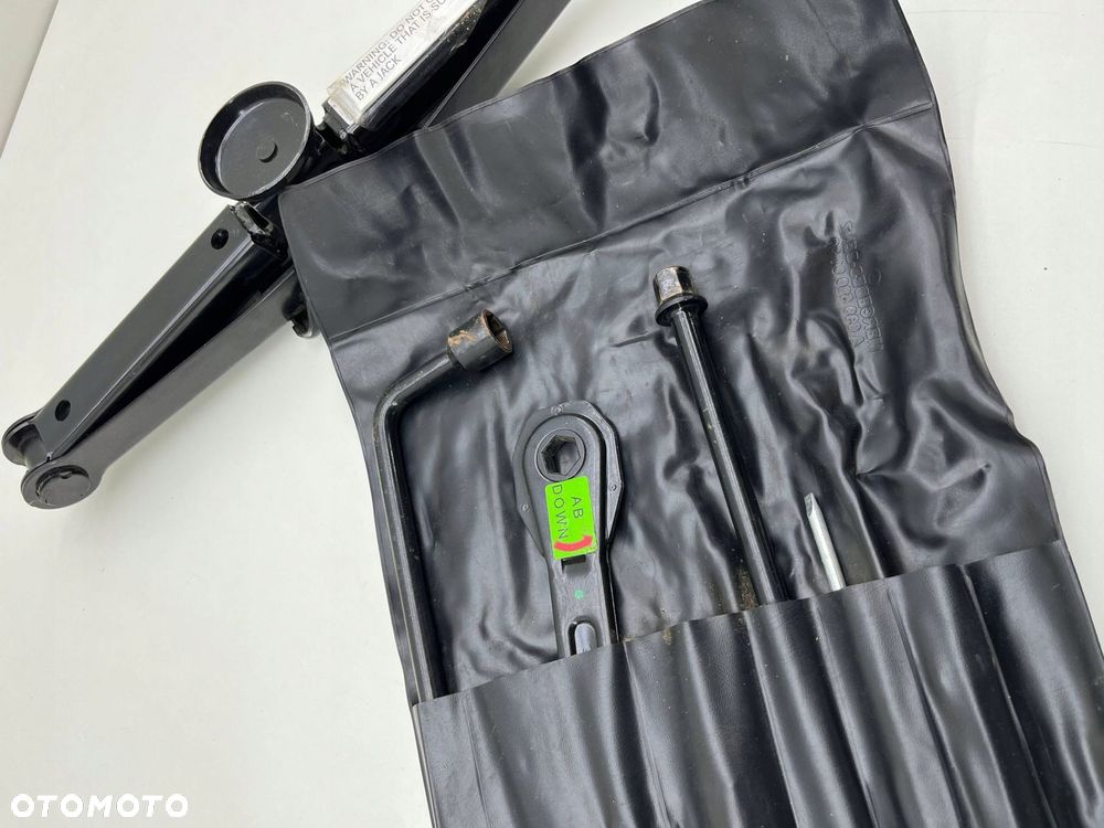 MERCEDES W447 LEWAREK PODNOŚNIK SAMOCHODOWY A6395800218 - 5