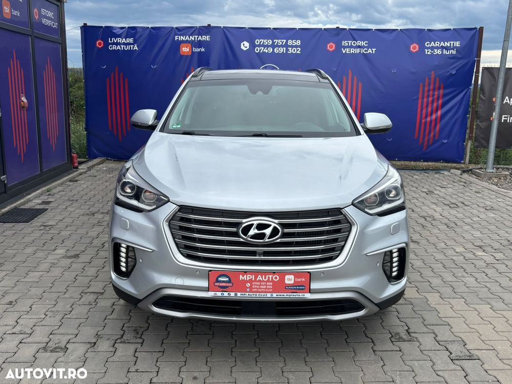 Hyundai Grand Santa Fe - 4