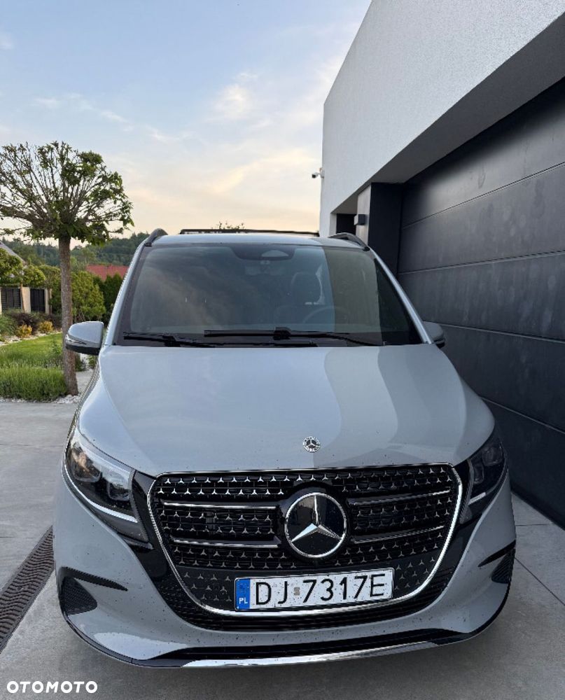 Mercedes-Benz Klasa V - 35