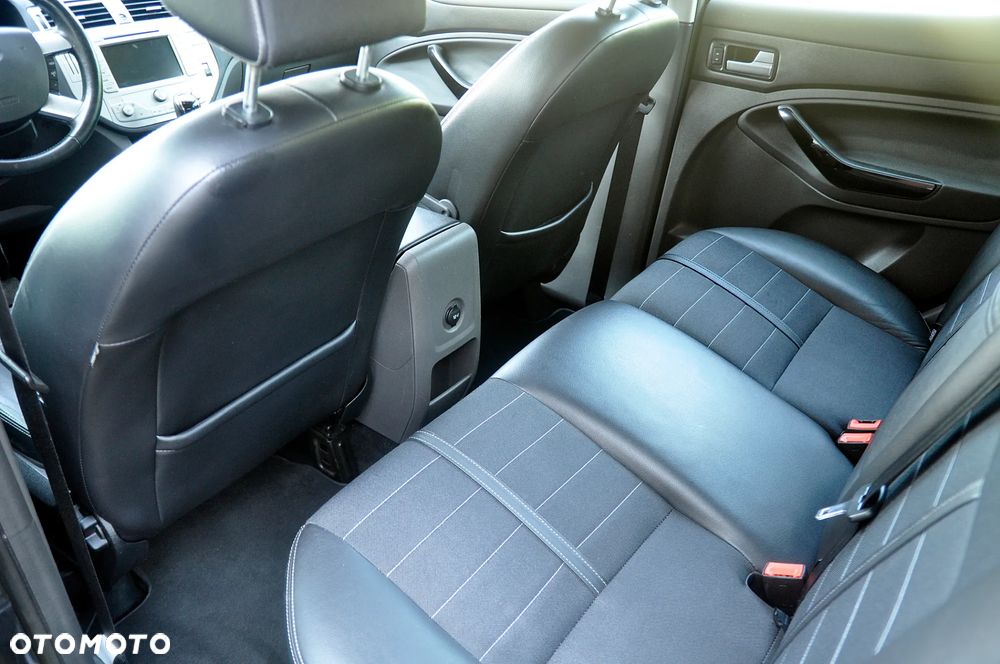 Ford Kuga 2.0 TDCi 4x4 Individual - 7