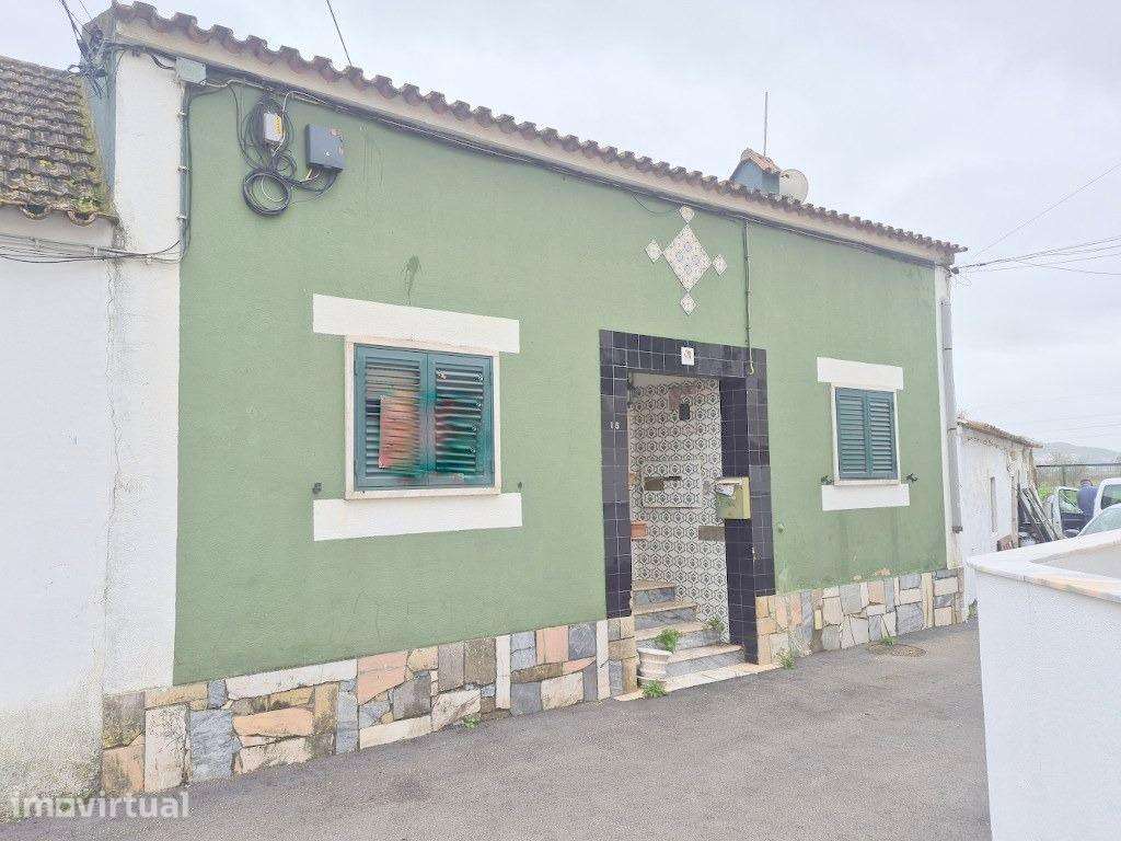 Moradia T3 para remodelar Vialonga - Grande imagem: 2/23