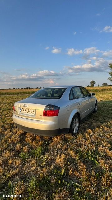 Audi A4 Limousine 1.6 - 8
