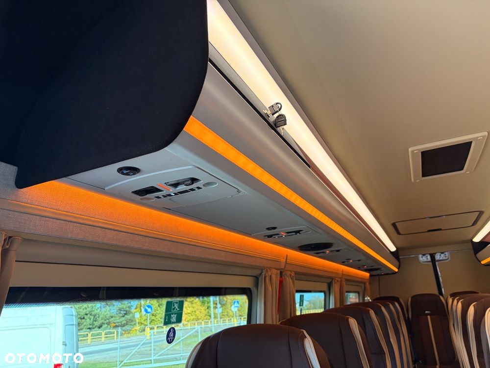 Mercedes-Benz Sprinter 519 - 26