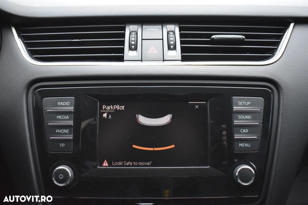 Skoda Octavia 1.6 TDI AMBITION DSG - 28