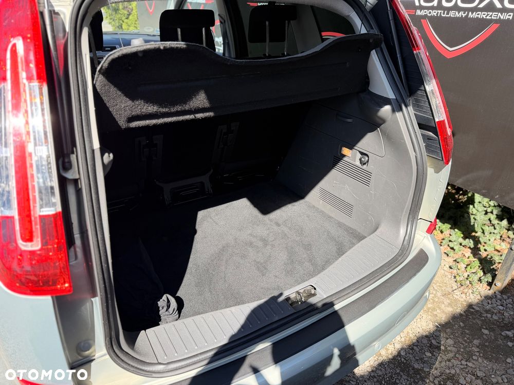 Ford Focus C-Max - 36