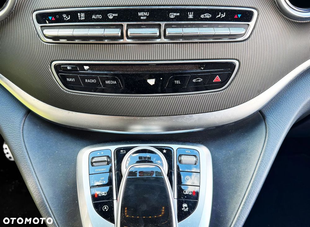 Mercedes-Benz Klasa V 250 (BlueTEC) d extralang 4Matic 7G-TRONIC Avantgarde - 11