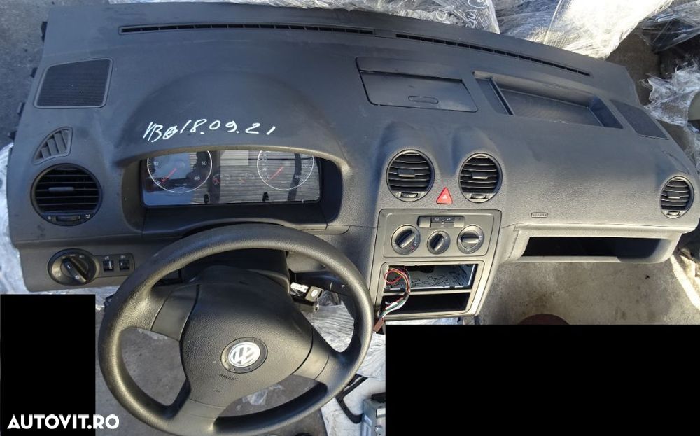 Plansa de bord Volkswagen Caddy din 2008 cu airbag volan si pasager - 2