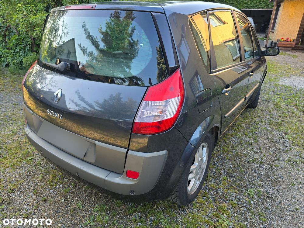 Renault Scenic 2.0 16V Emotion - 7