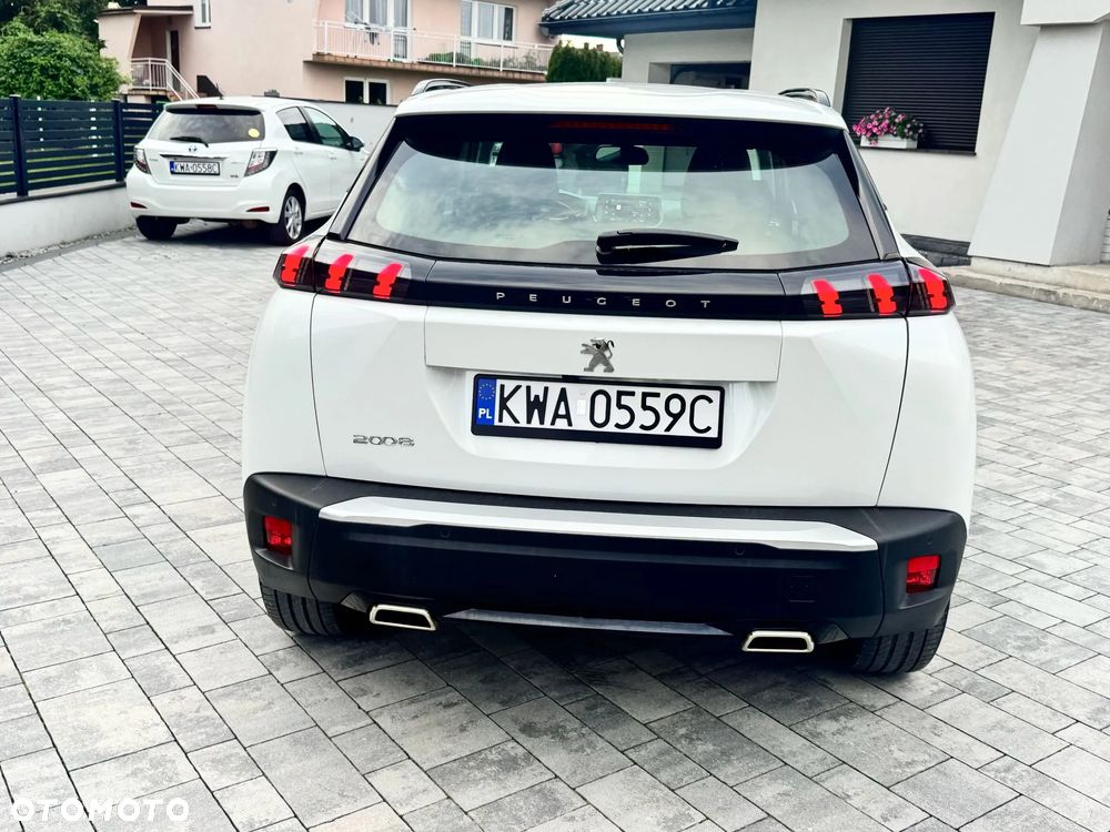 Peugeot 2008 PureTech 130 Allure - 5