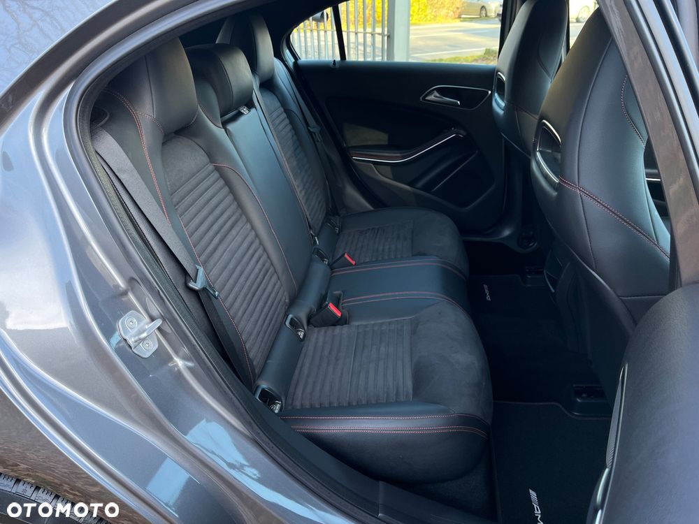 Mercedes-Benz Klasa A 180 AMG Line - 21