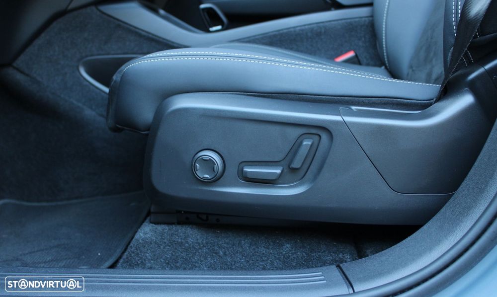 Volvo C40 Recharge Twin Ultimate - 17