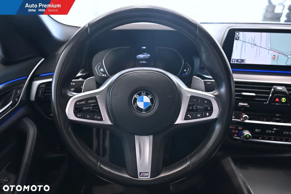 BMW Seria 5 520d xDrive - 11