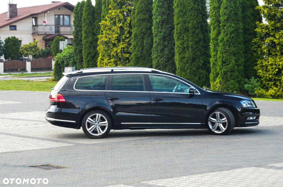 Volkswagen Passat Variant 2.0 TDI DSG BlueMotion Technology R-Line - 23