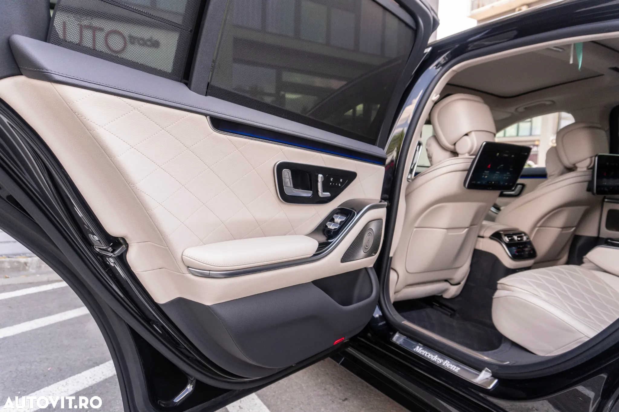 Mercedes-Benz S 400 d 4MATIC Long Aut - 31