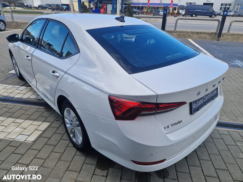 Skoda Octavia 2.0 TDI Ambition - 6