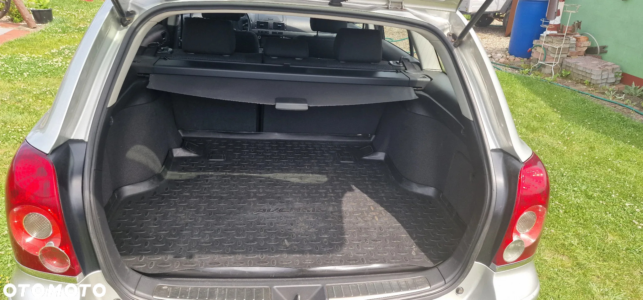 Toyota Avensis 2.0 D-4D Sol - 10
