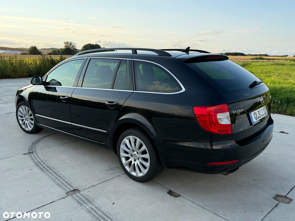 Skoda Superb 2.0 TDI Green tec DSG Elegance - 6