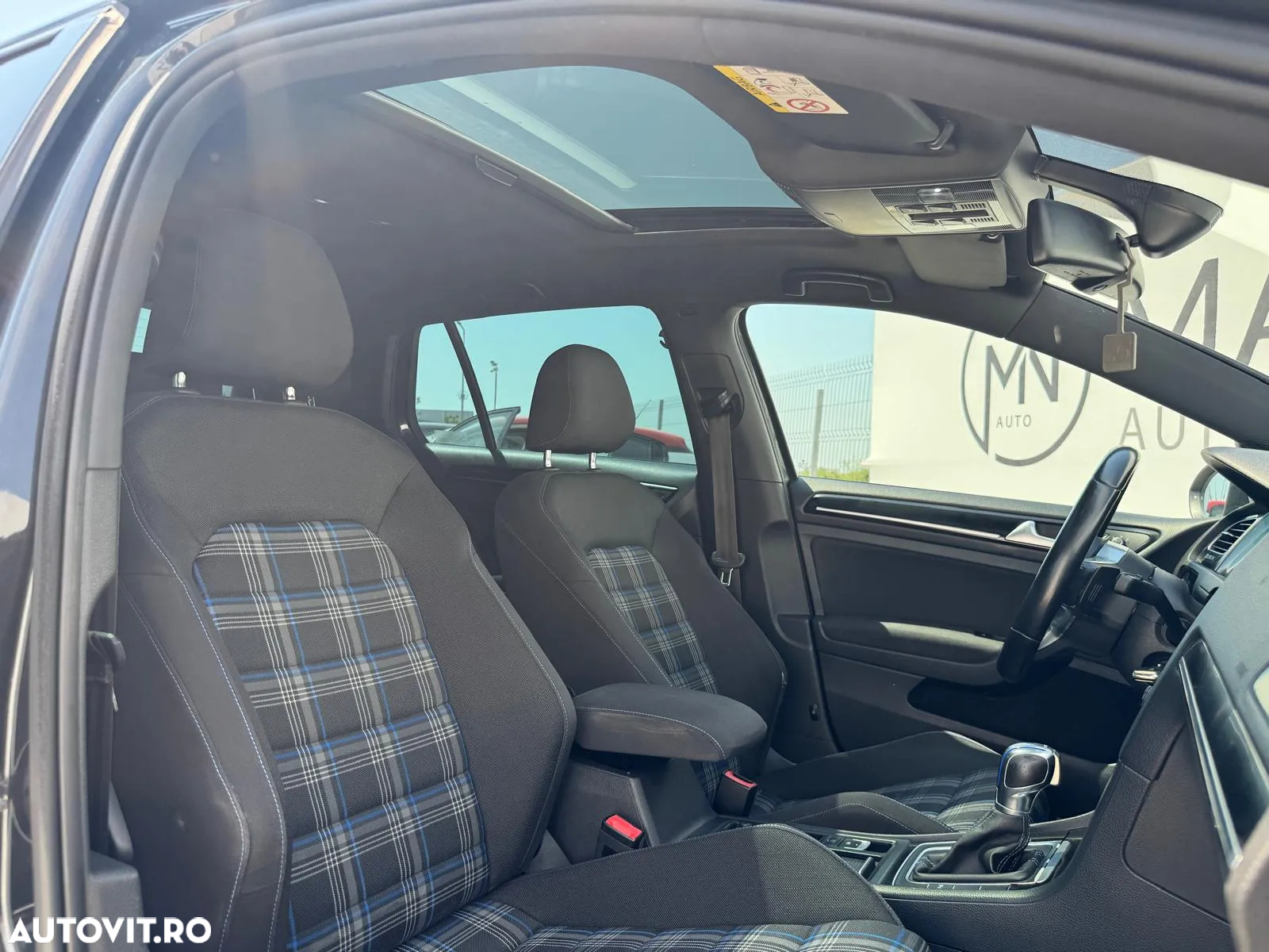 Volkswagen Golf 1.5 eHybrid OPF DSG GTE - 13