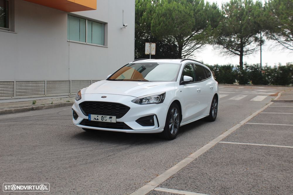 Ford Focus SW 1.0 EcoBoost ST-Line - 4