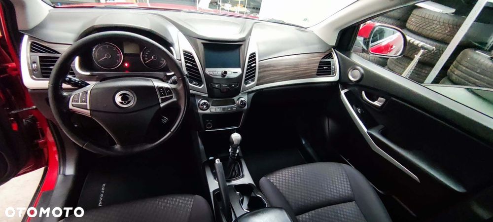 SsangYong/KGM Korando 2.2 e-XDi 220 2WD Crystal - 9