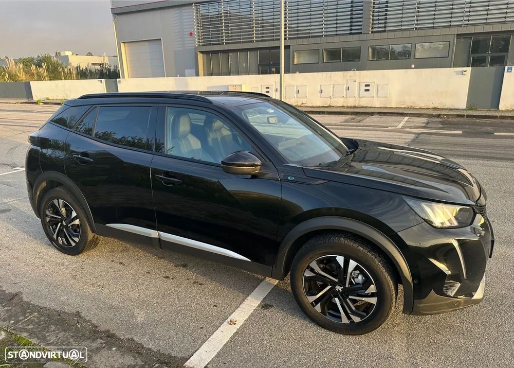 Peugeot e-2008 GT Pack - 2