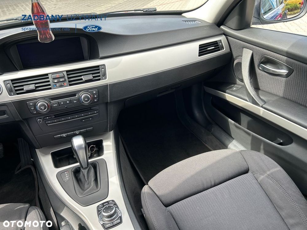 BMW Seria 3 - 25
