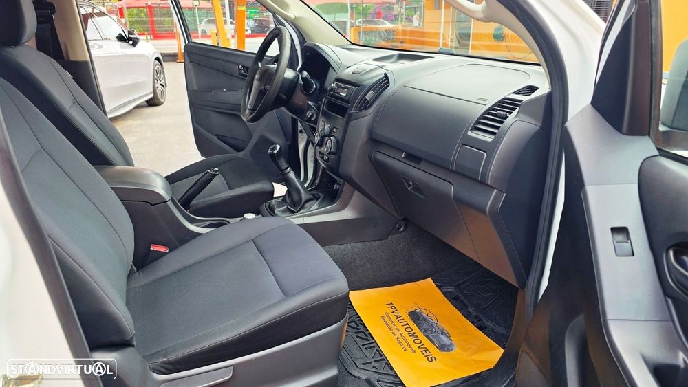 Isuzu D-Max - 12