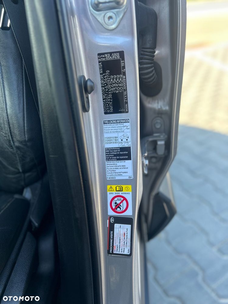 Toyota C-HR Business-Edition - 12