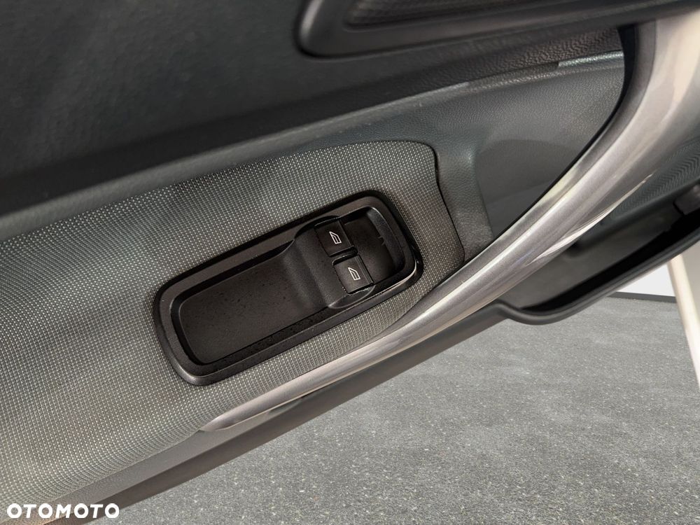 Ford Fiesta - 20