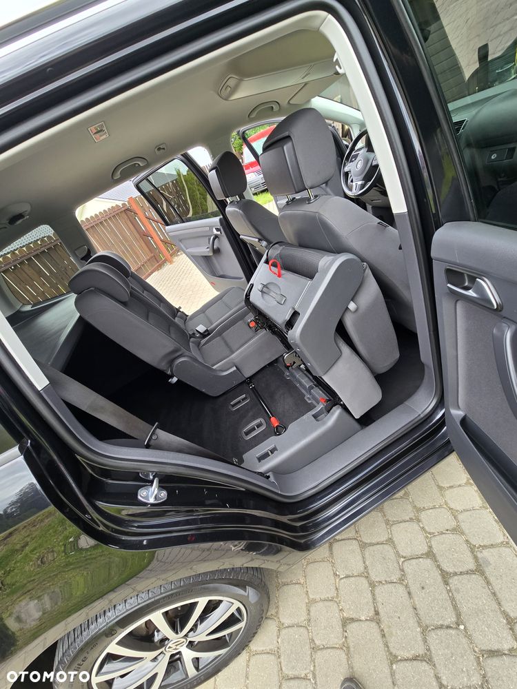 Volkswagen Touran 2.0 TDI DPF BlueMotion Technology Highline - 19