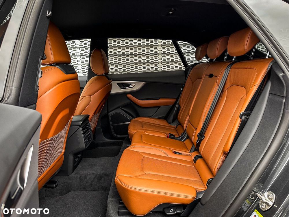 Audi Q8 - 38
