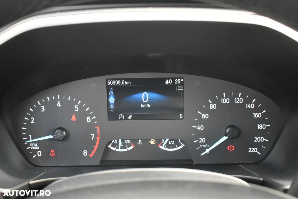 Ford Kuga - 13