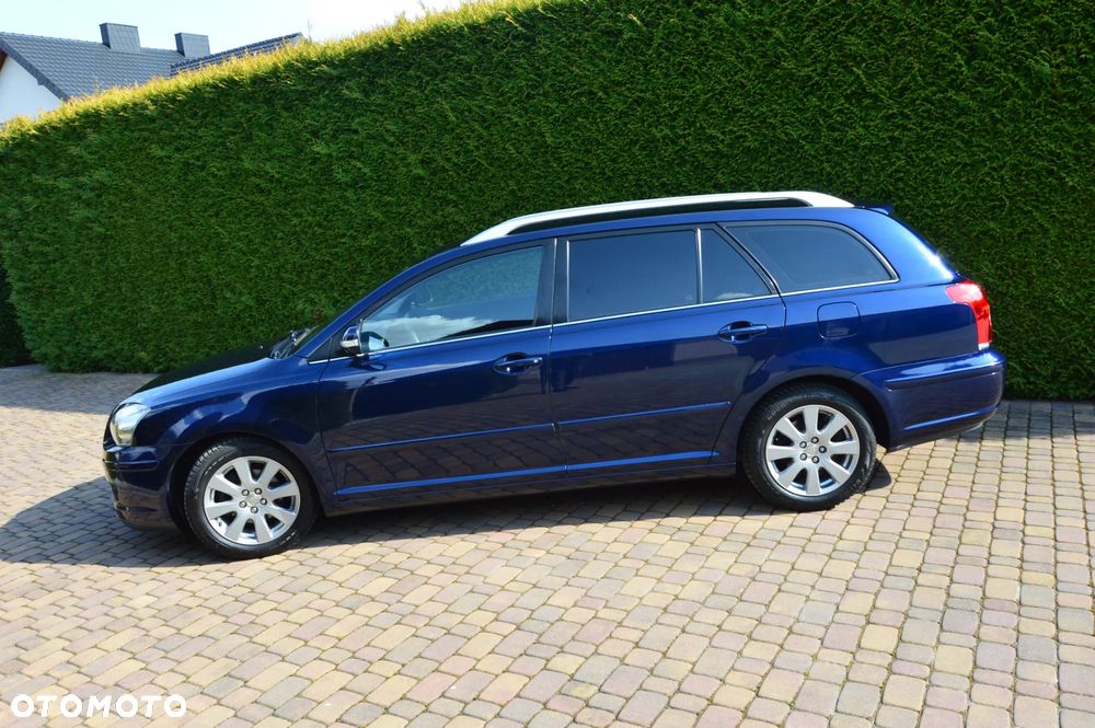 Toyota Avensis 1.8 VVT-i Sol - 5