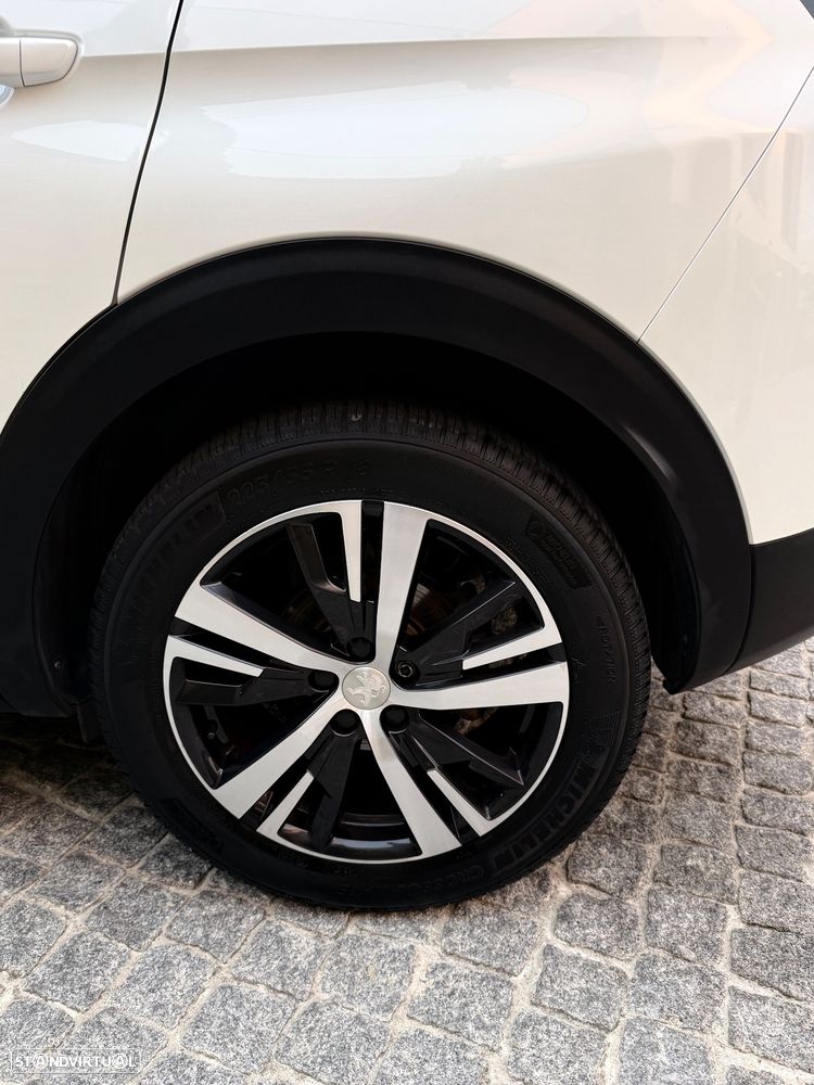 Peugeot 3008 PureTech 130 Stop & Start GPF Allure Pack - 16