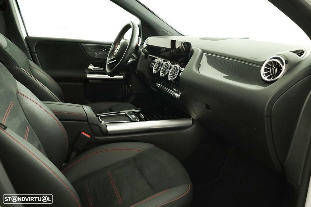 Mercedes-Benz B 250 e AMG Line - 20