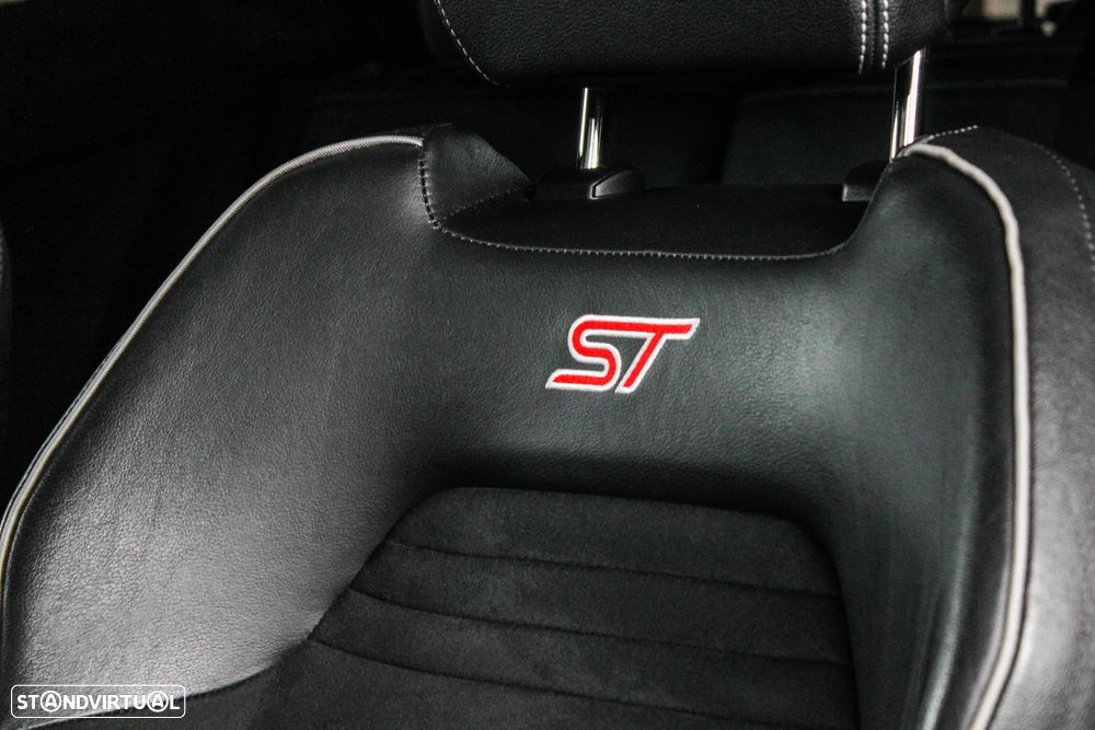 Ford Fiesta 1.5 EcoBoost S&S ST X - 10