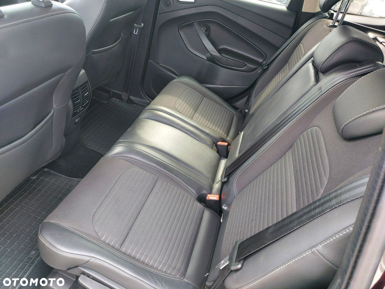 Ford Kuga - 16